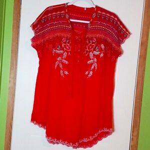 Beautiful size Large johnny was blouse